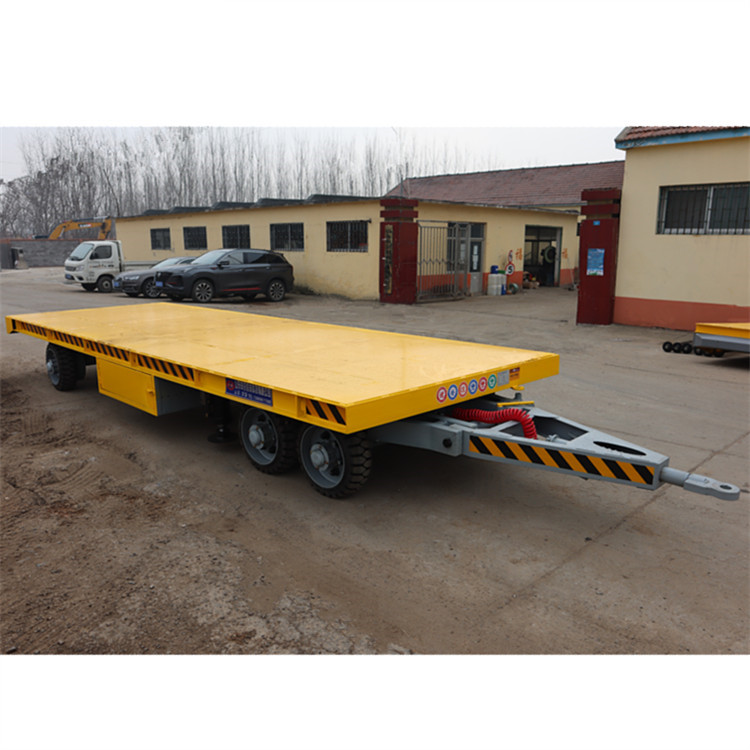 20吨四角带液压支腿平板拖车