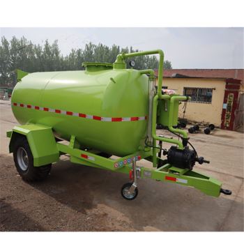 5吨液体肥料喷洒罐拖车